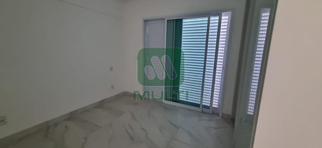 Apartamento à venda com 3 quartos, 180m² - Foto 15