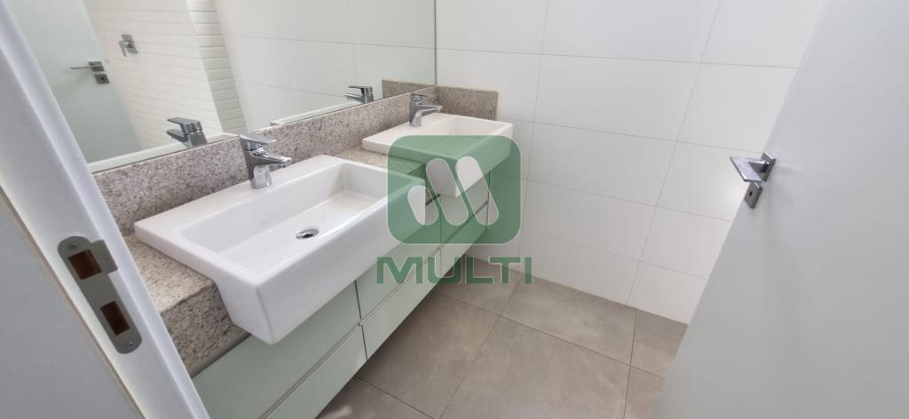 Apartamento à venda com 3 quartos, 180m² - Foto 23