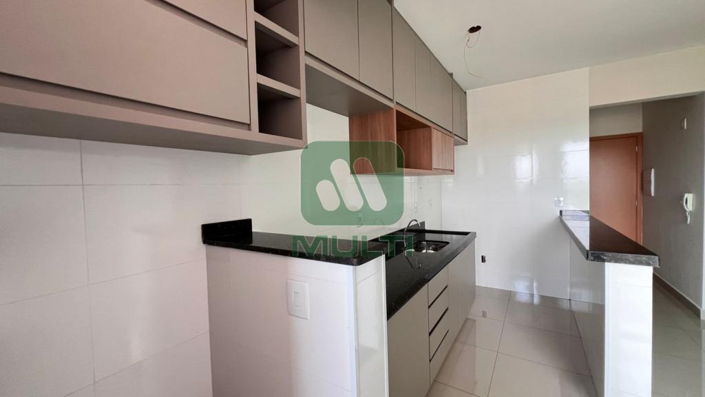 Apartamento à venda com 3 quartos, 80m² - Foto 5