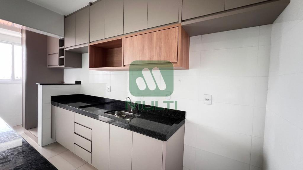 Apartamento à venda com 3 quartos, 80m² - Foto 7