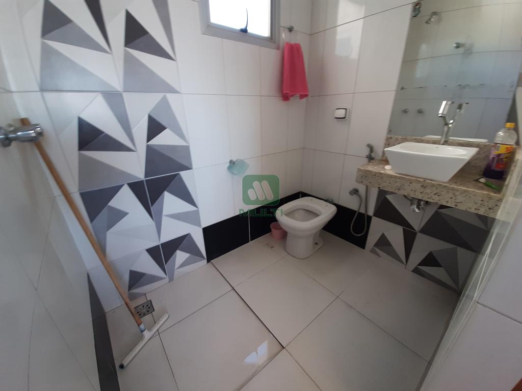 Casa à venda com 4 quartos, 229m² - Foto 18