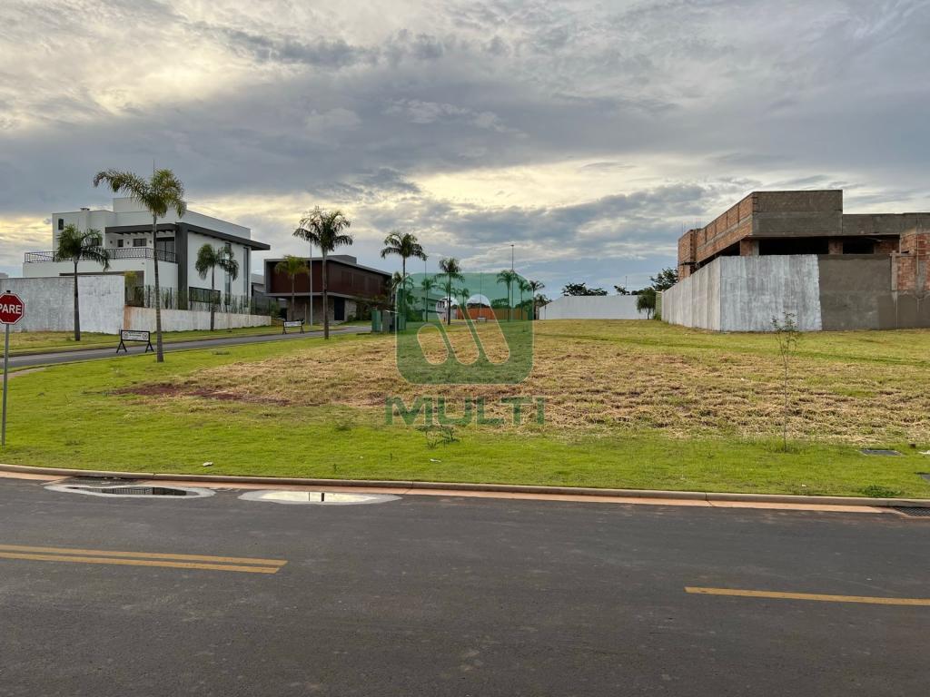 Terreno à venda com 1 quarto, 466m² - Foto 7