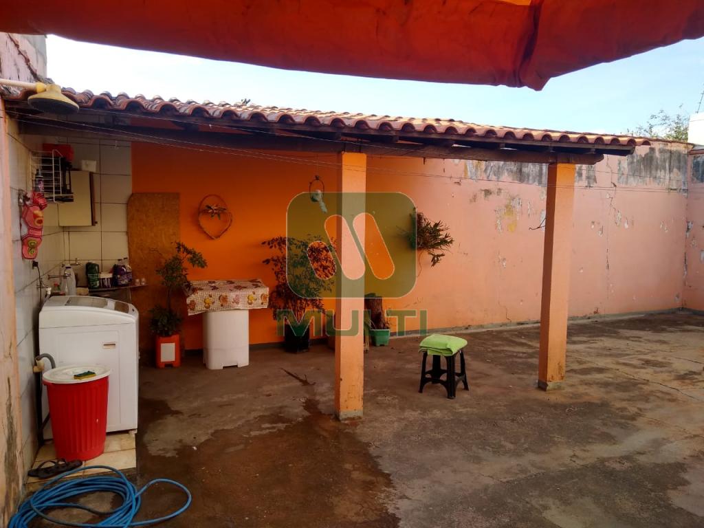 Casa à venda com 3 quartos, 169m² - Foto 8