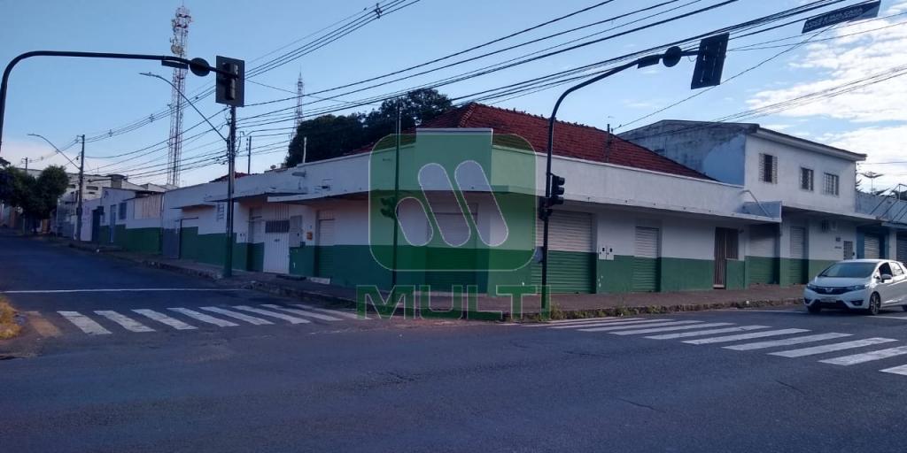 Prédio Inteiro à venda com 1 quarto, 1100m² - Foto 4