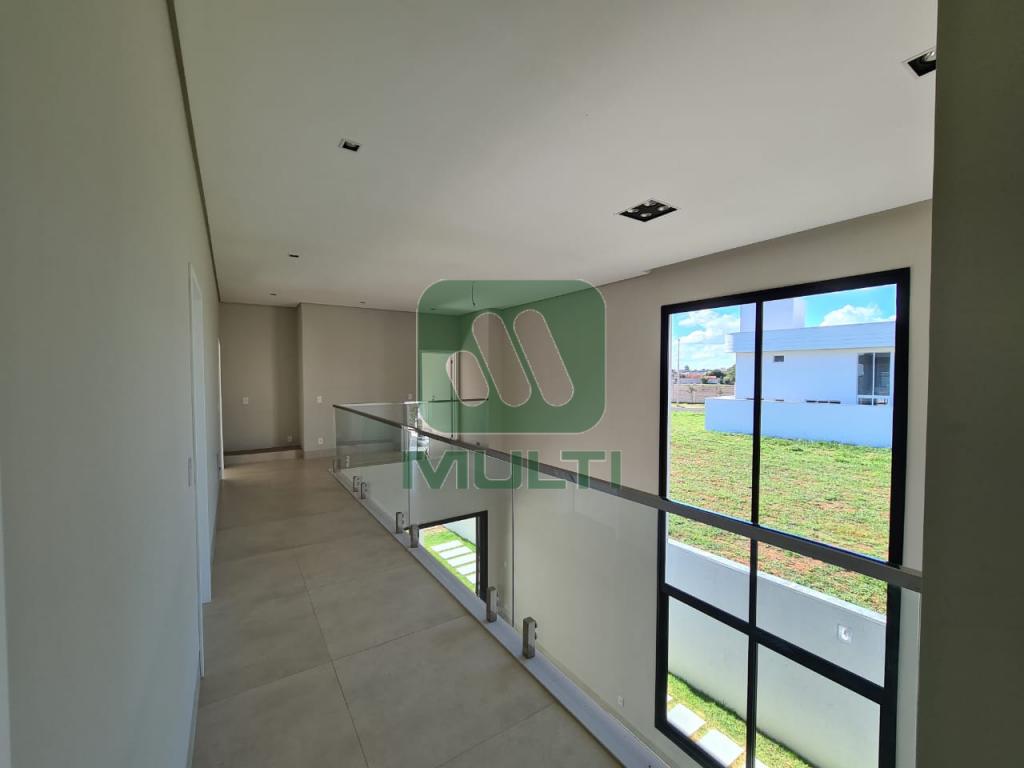 Casa de Condomínio à venda com 4 quartos, 400m² - Foto 17