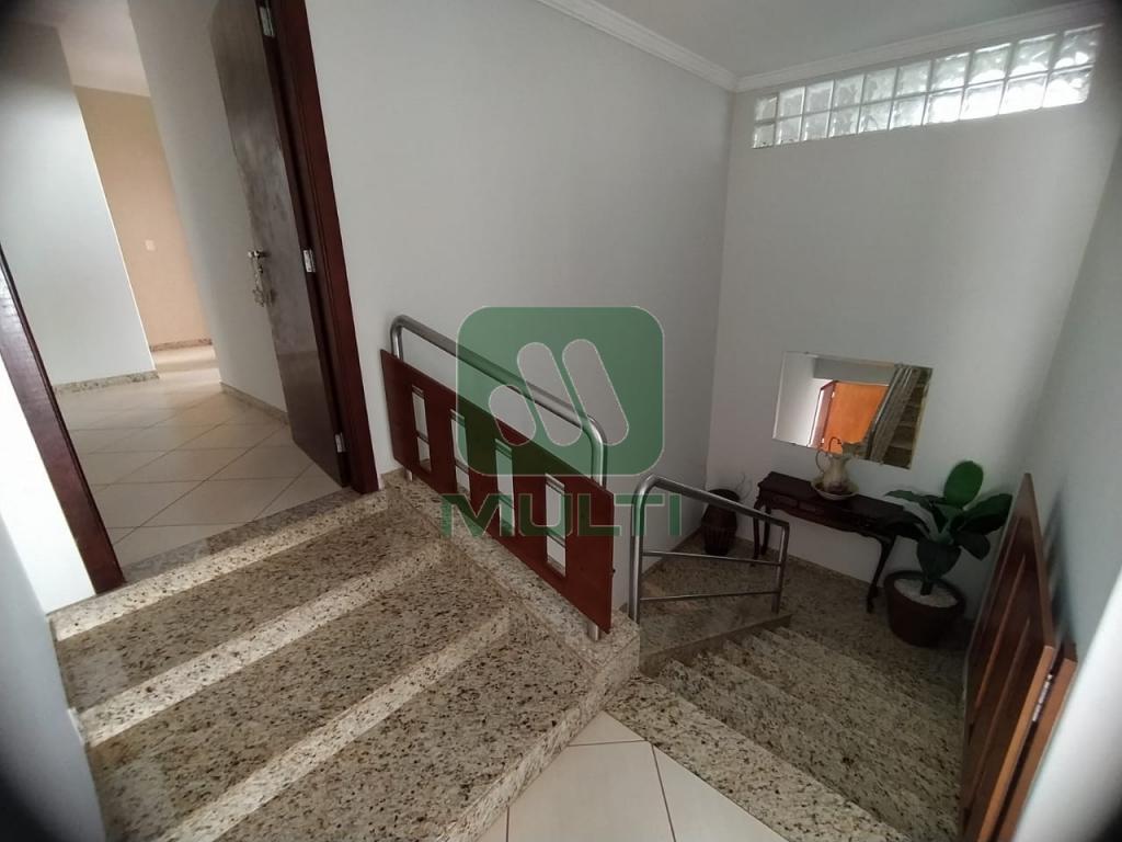 Casa à venda com 4 quartos, 364m² - Foto 10