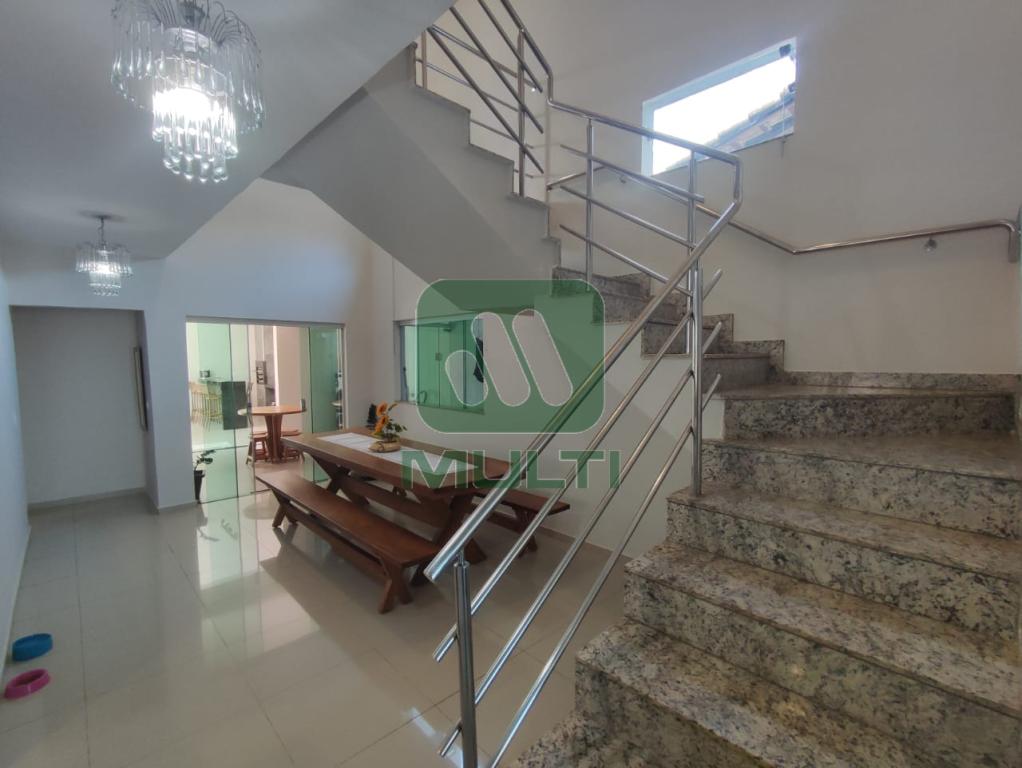 Casa à venda com 4 quartos, 345m² - Foto 14