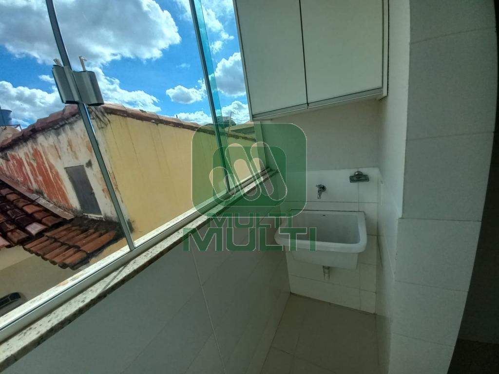 Apartamento à venda com 2 quartos, 55m² - Foto 3