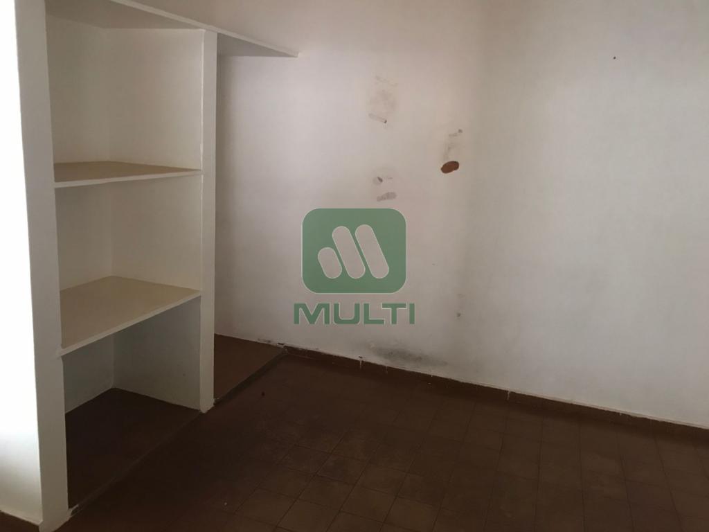 Casa à venda com 3 quartos, 260m² - Foto 19