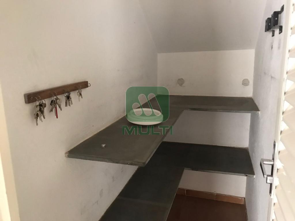 Casa à venda com 3 quartos, 260m² - Foto 23