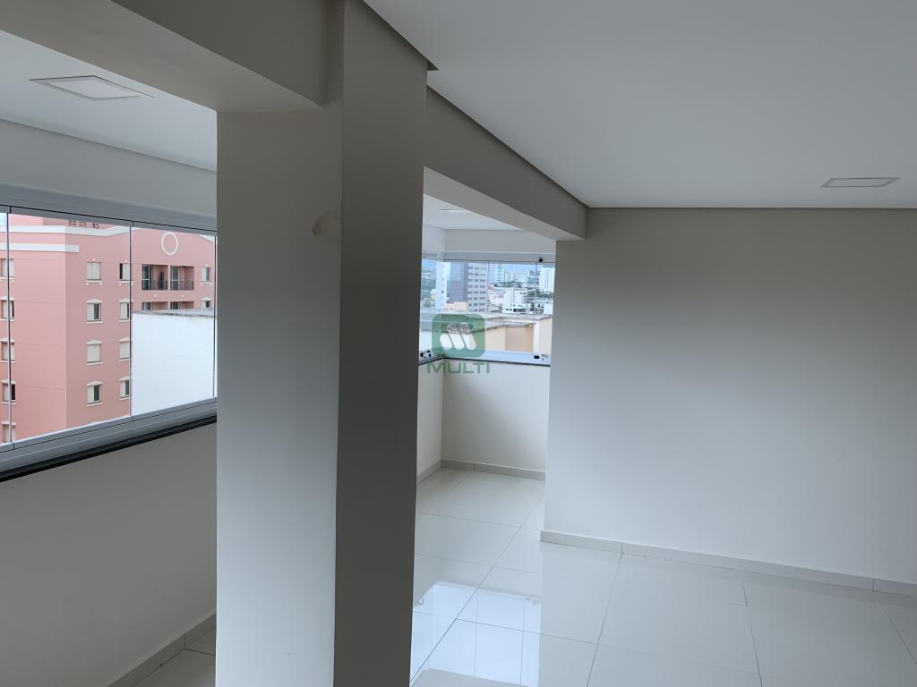 Apartamento à venda com 3 quartos, 210m² - Foto 5