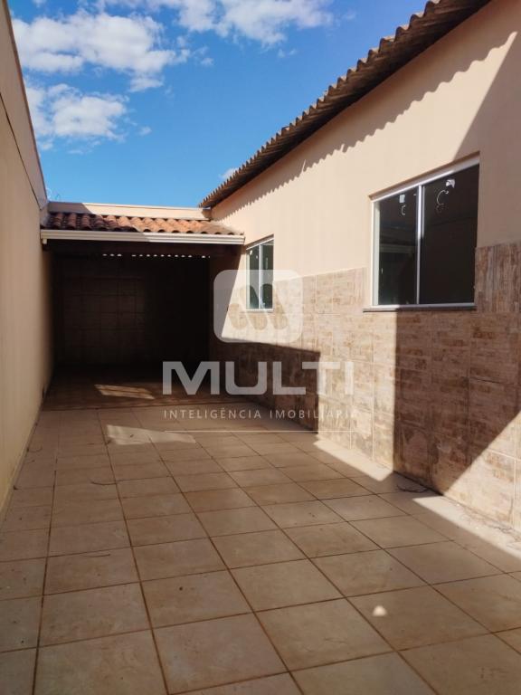 Casa à venda com 3 quartos, 144m² - Foto 11