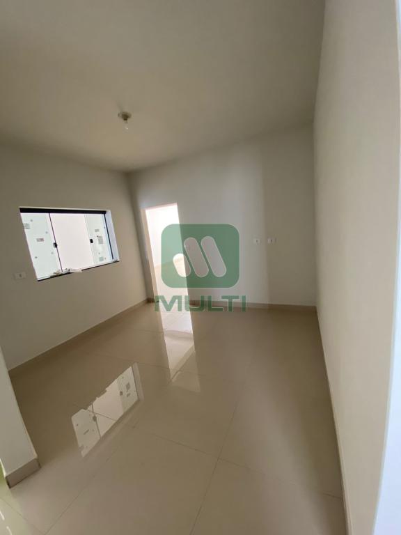 Casa à venda com 4 quartos, 200m² - Foto 7