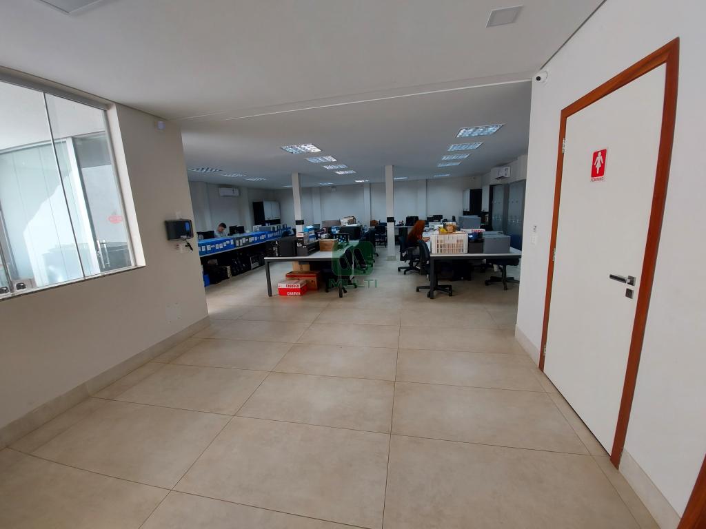 Prédio Inteiro à venda com 1 quarto, 401m² - Foto 15