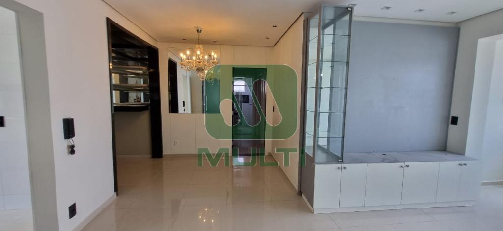 Apartamento à venda com 3 quartos, 100m² - Foto 3