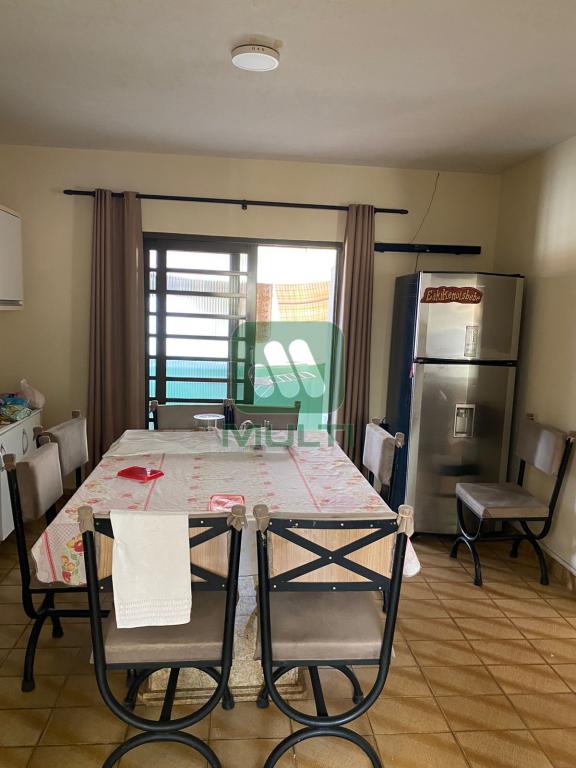 Casa à venda com 3 quartos, 373m² - Foto 10