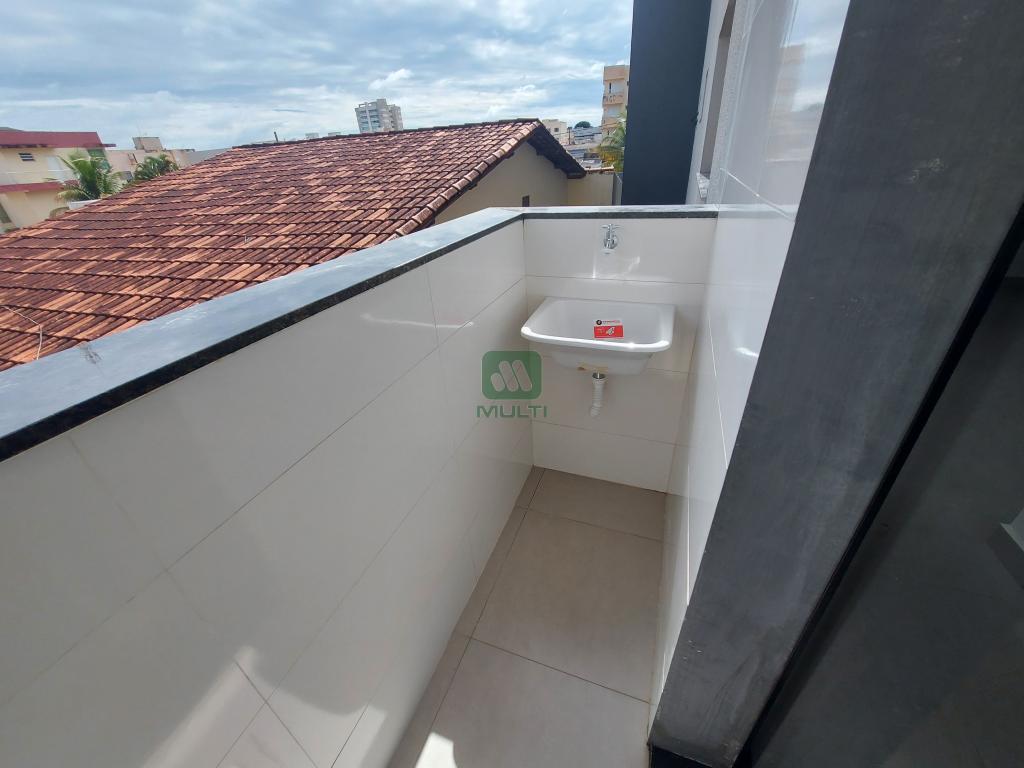 Apartamento à venda com 2 quartos, 60m² - Foto 7