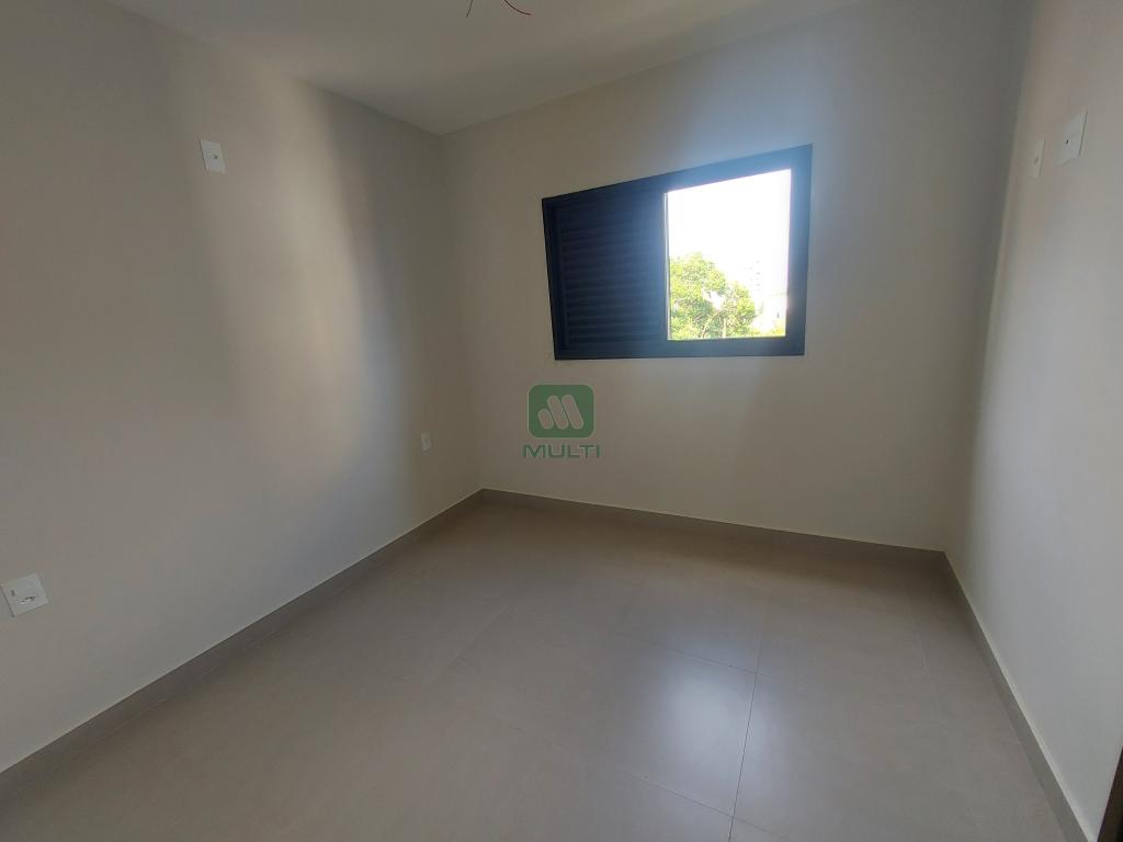 Apartamento à venda com 2 quartos, 60m² - Foto 11