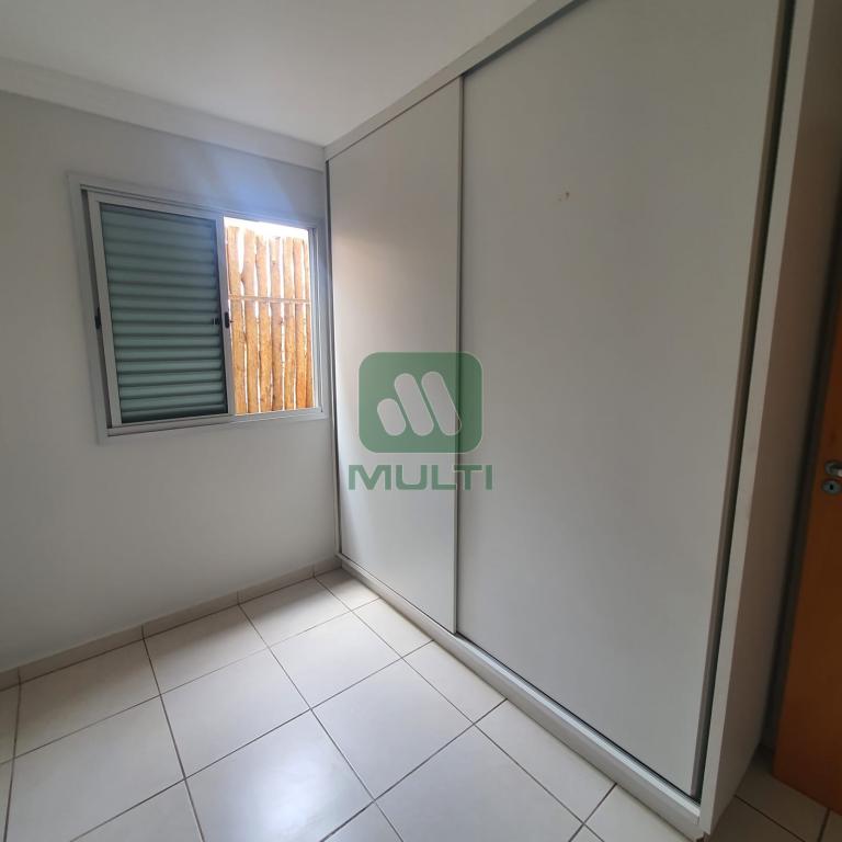 Casa à venda com 3 quartos, 100m² - Foto 17