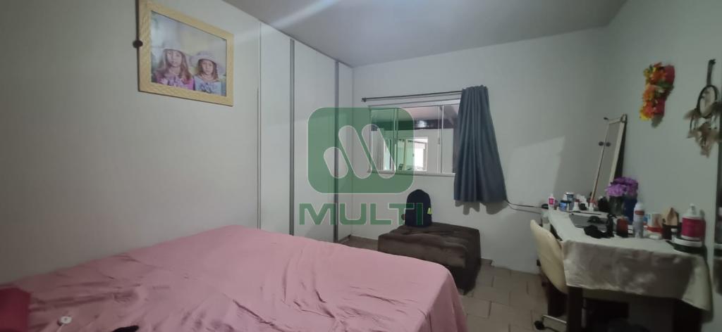 Casa à venda com 4 quartos, 110m² - Foto 18