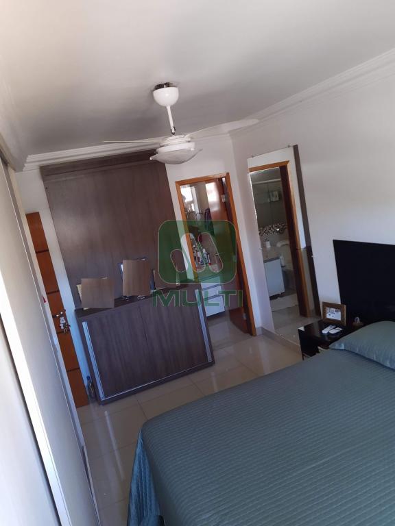 Apartamento à venda com 3 quartos, 83m² - Foto 11