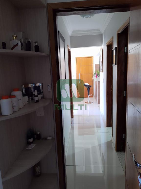 Apartamento à venda com 3 quartos, 83m² - Foto 12