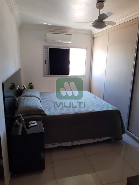 Apartamento à venda com 3 quartos, 83m² - Foto 13