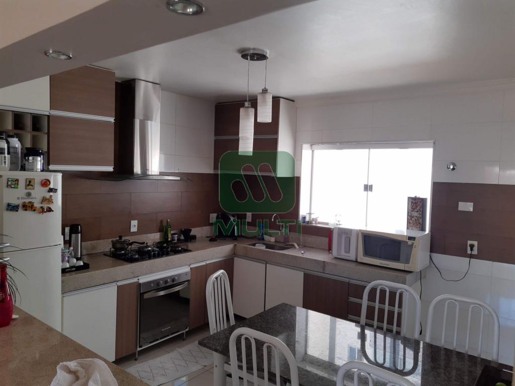 Apartamento à venda com 3 quartos, 83m² - Foto 17