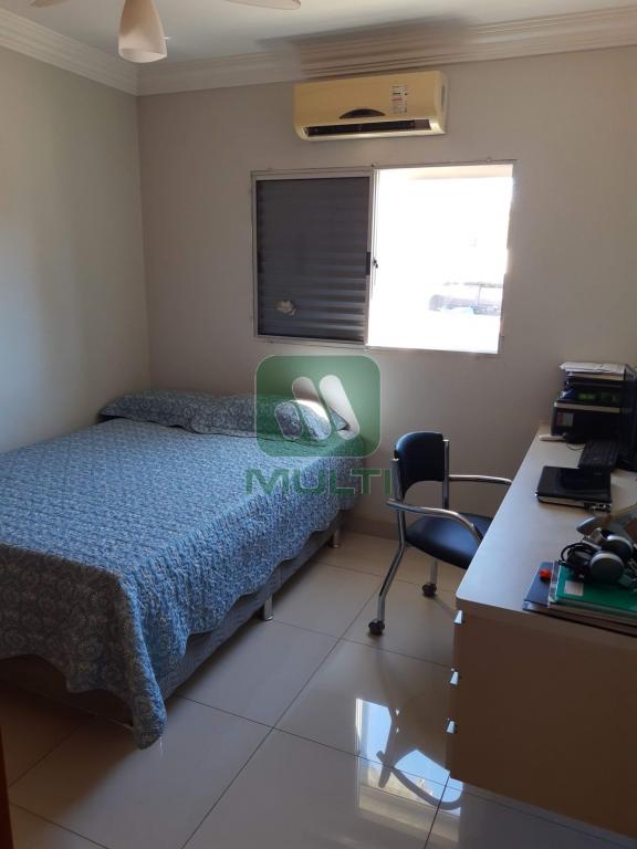 Apartamento à venda com 3 quartos, 83m² - Foto 18