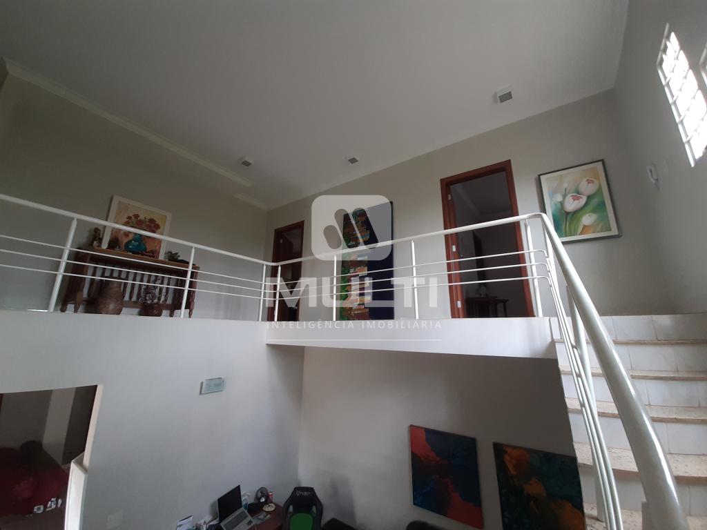 Casa à venda com 4 quartos, 354m² - Foto 19