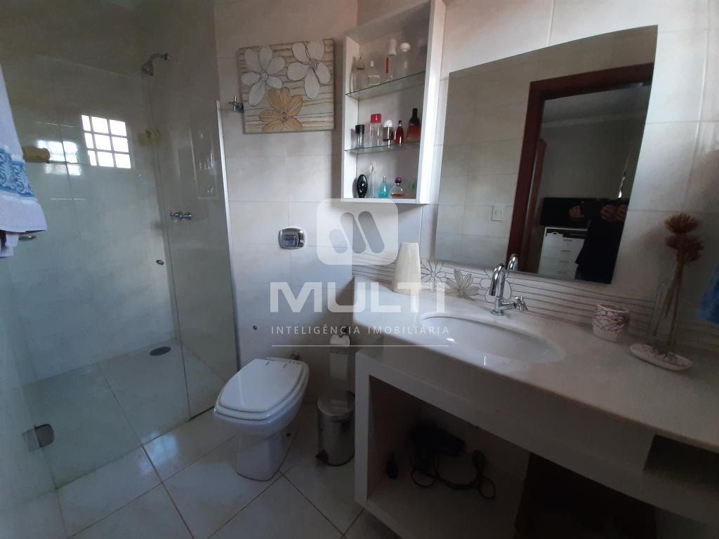 Casa à venda com 4 quartos, 354m² - Foto 22