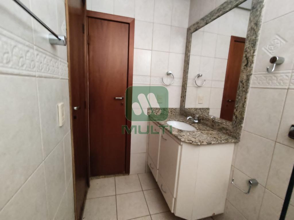 Apartamento à venda com 4 quartos, 200m² - Foto 12