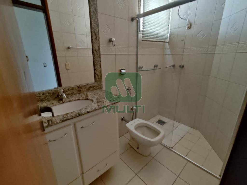 Apartamento à venda com 4 quartos, 200m² - Foto 13