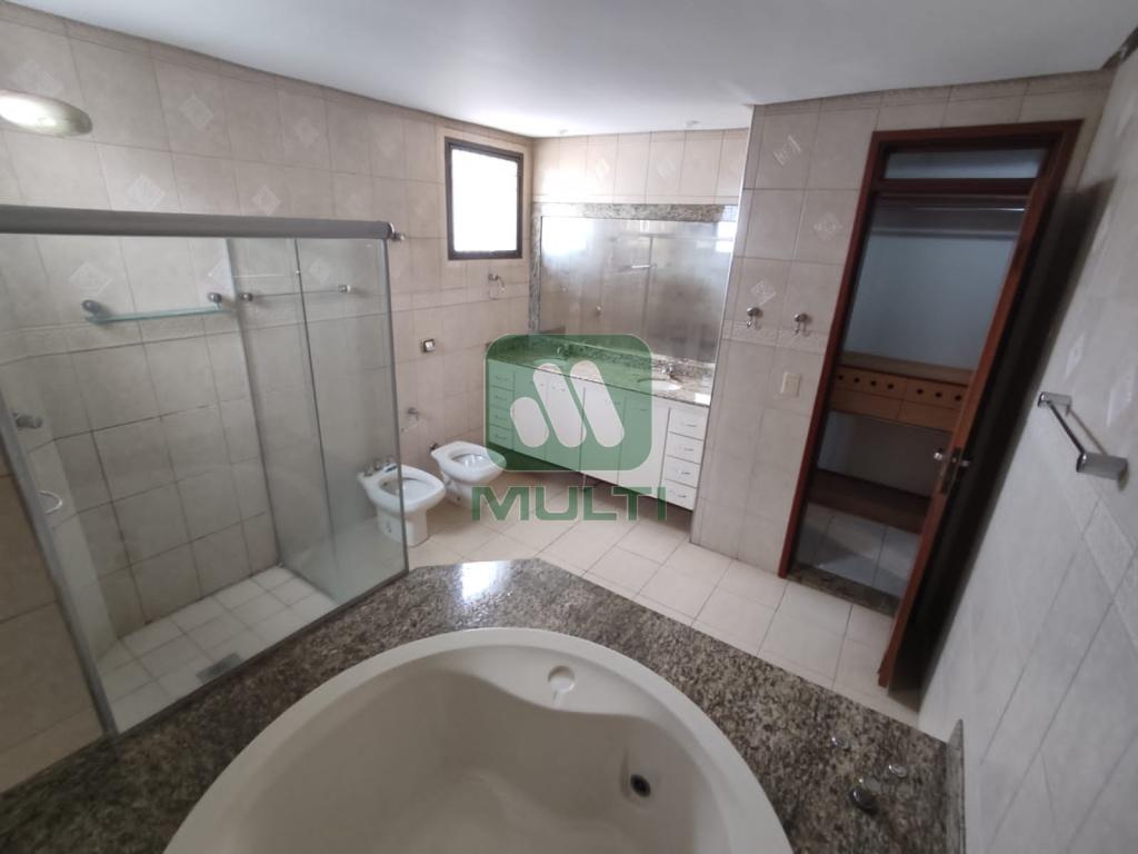 Apartamento à venda com 4 quartos, 200m² - Foto 21