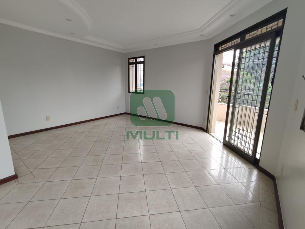 Apartamento à venda com 4 quartos, 200m² - Foto 25