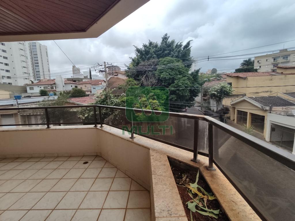 Apartamento à venda com 4 quartos, 200m² - Foto 27