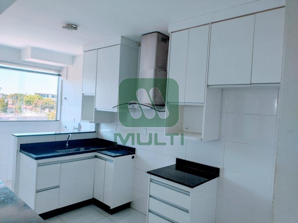 Apartamento à venda com 2 quartos, 70m² - Foto 7