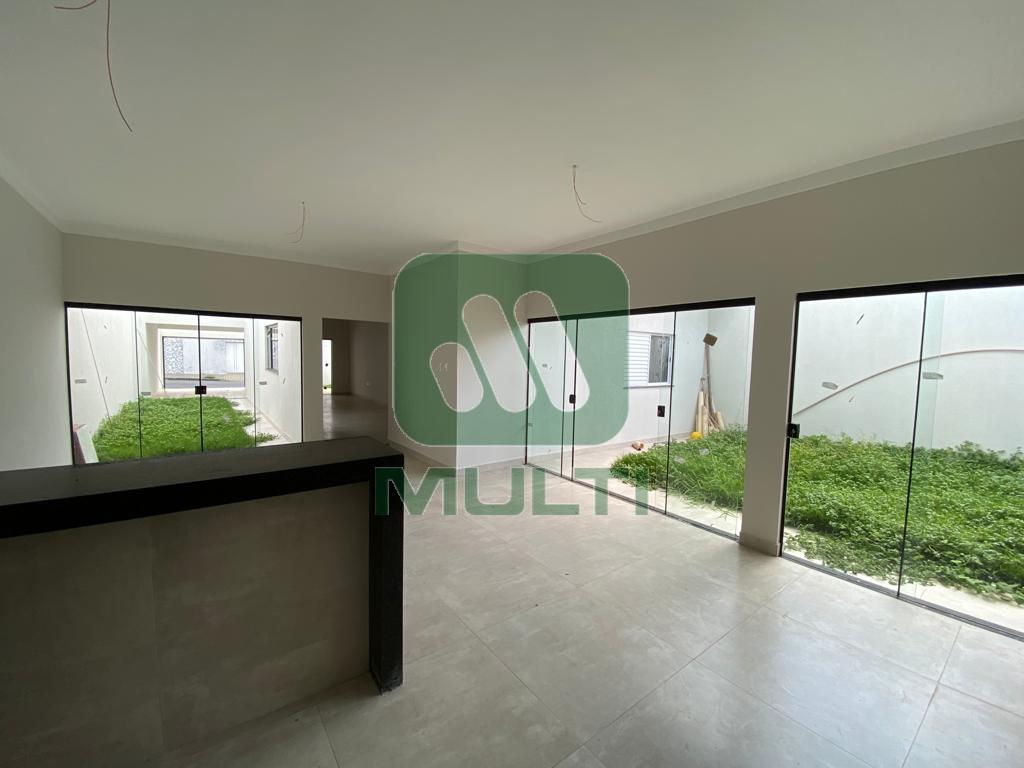 Casa à venda com 3 quartos, 159m² - Foto 9