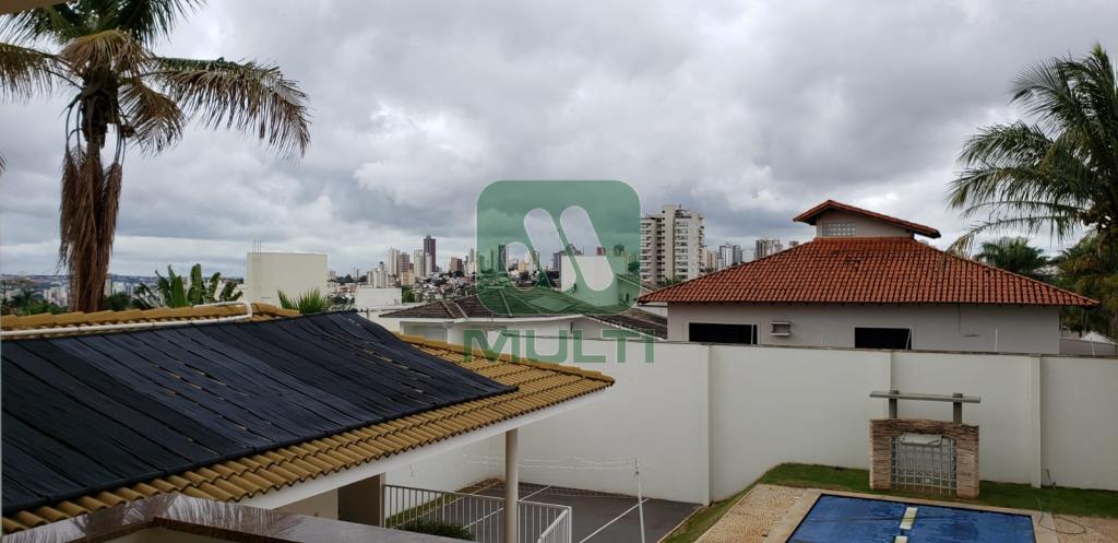 Casa à venda com 5 quartos, 411m² - Foto 6