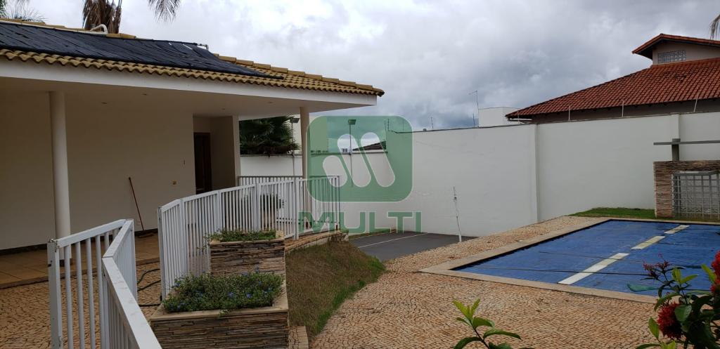 Casa à venda com 5 quartos, 411m² - Foto 13