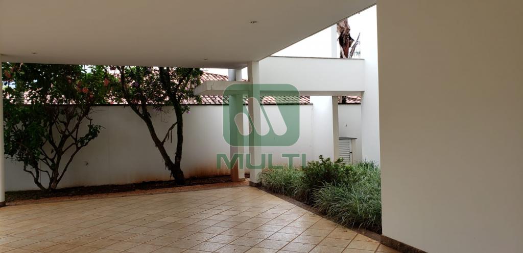 Casa à venda com 5 quartos, 411m² - Foto 16