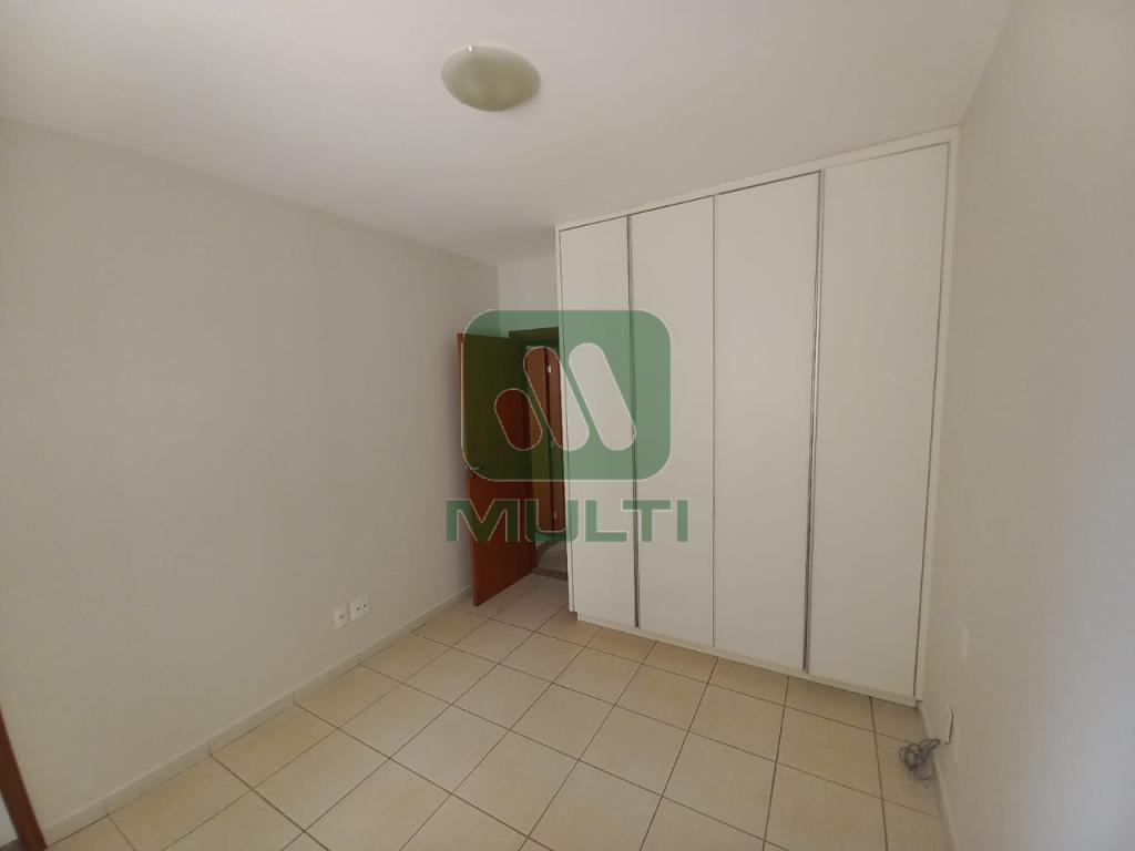 Apartamento à venda com 3 quartos, 90m² - Foto 9