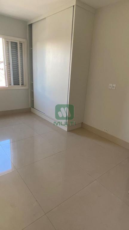 Apartamento à venda com 5 quartos, 250m² - Foto 12