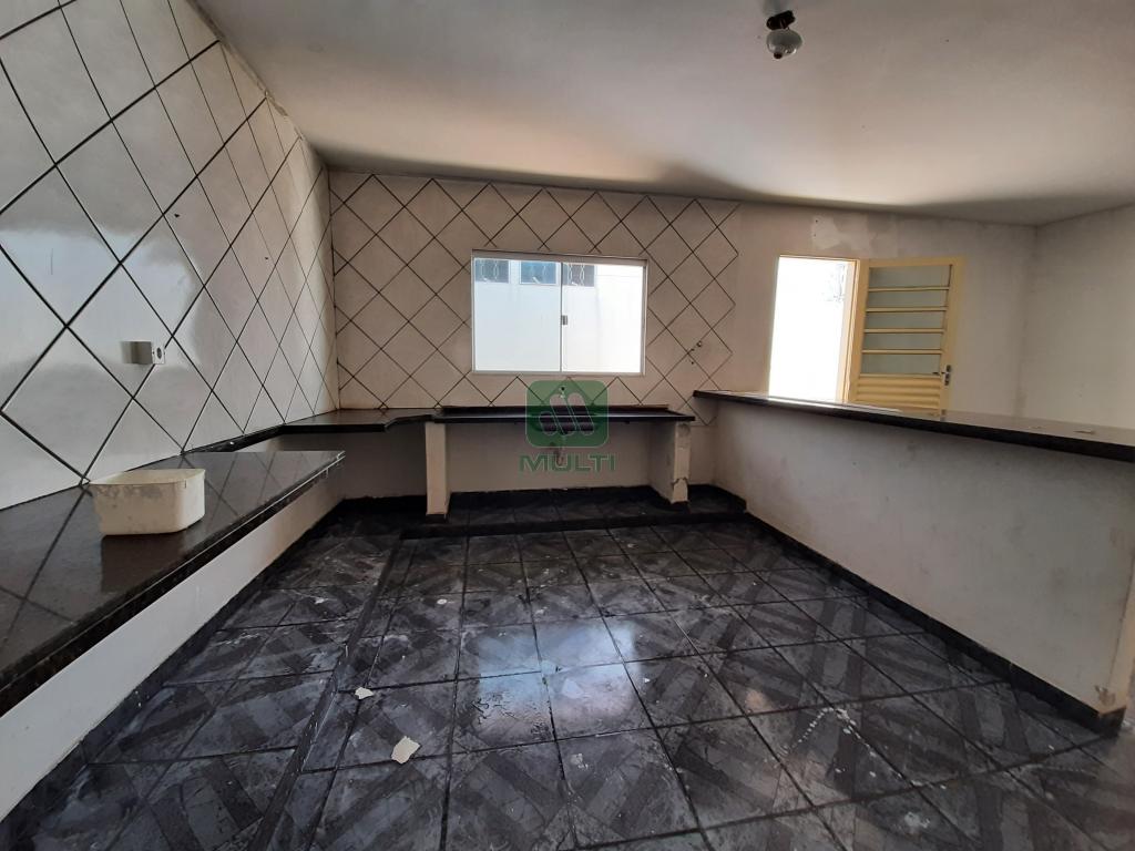 Casa à venda com 3 quartos, 191m² - Foto 3