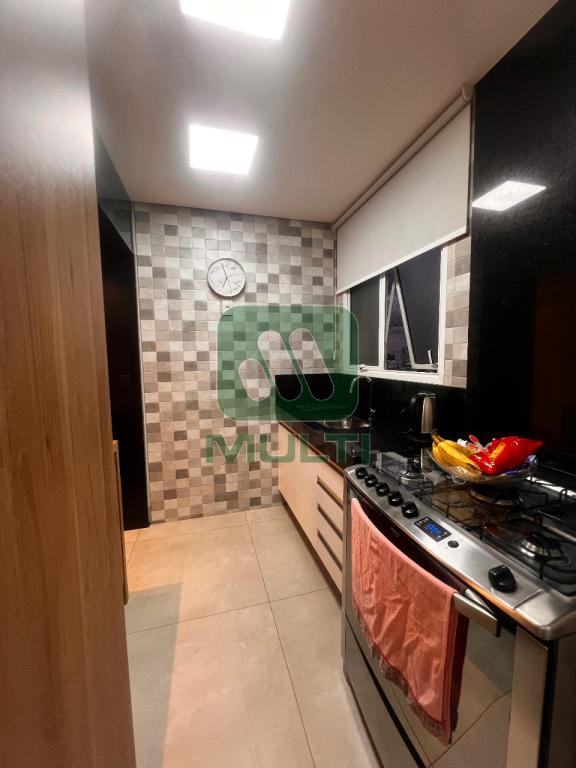 Apartamento à venda com 2 quartos, 69m² - Foto 8