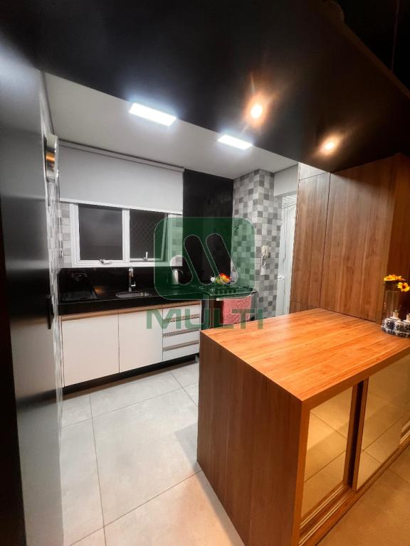 Apartamento à venda com 2 quartos, 69m² - Foto 9