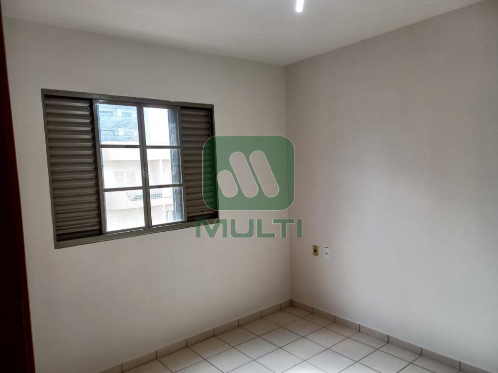 Apartamento à venda com 2 quartos, 87m² - Foto 9