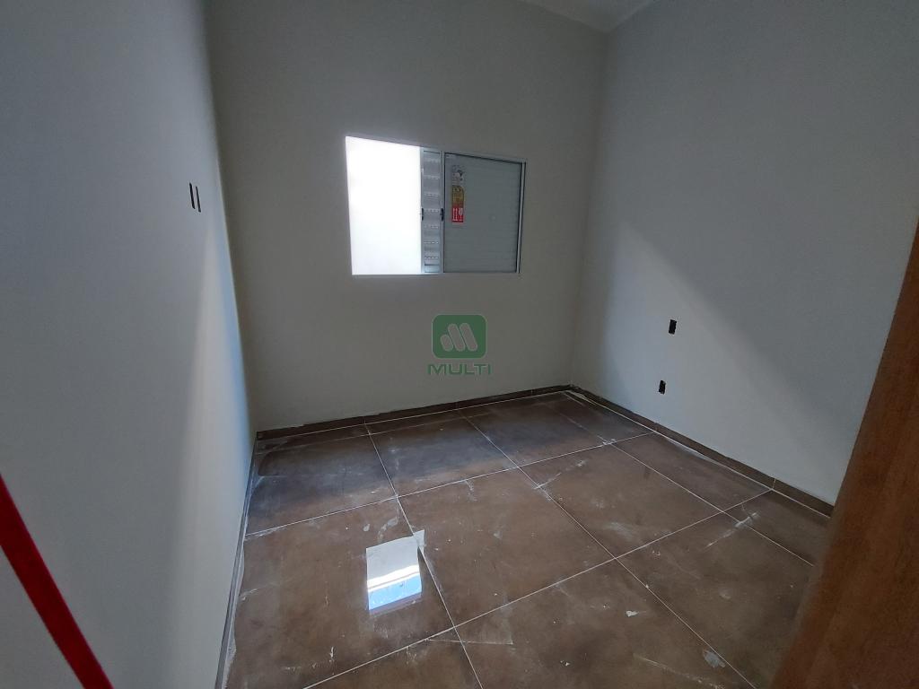 Casa à venda com 3 quartos, 150m² - Foto 4