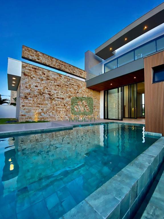 Casa de Condomínio à venda com 4 quartos, 305m² - Foto 9