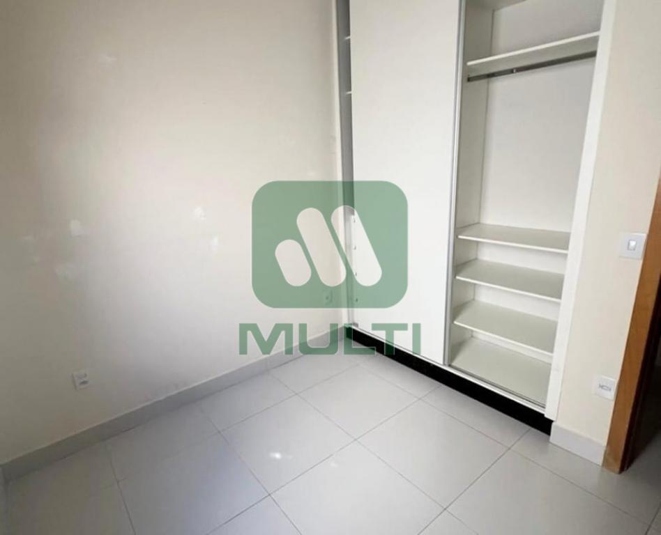 Casa à venda com 2 quartos, 54m² - Foto 6